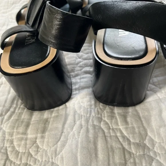 Zara Black Sandals - Picture 4 of 10